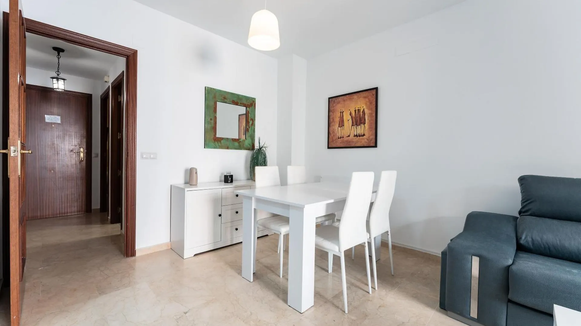 Town Apartment In Fuengirola Centre 0*,  Španělsko
